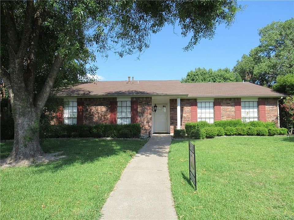 1st image of 831 Fleming Trl