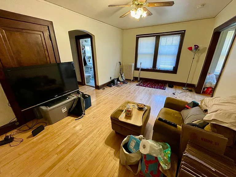 2636 N Oakland Ave — Photo 3