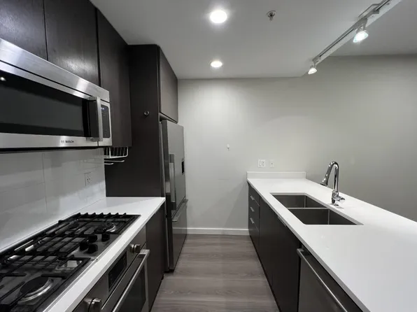 8628 Hazelbridge Way #611, Richmond, BC V6X 0R5