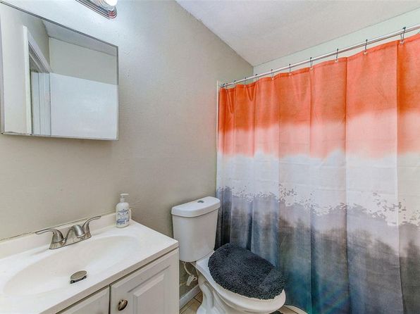 tampa-florida-82049662 picture