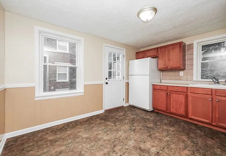 618 1/2 Lucas Dr #618 — Photo 6