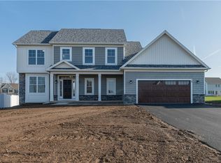 18 Giovanni Ln, Parma, NY 14468