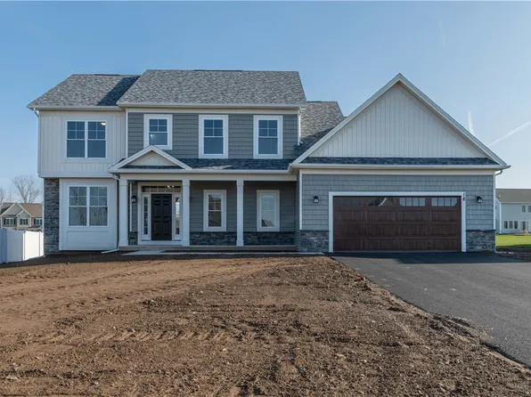 18 Giovanni Ln, Parma, NY 14468