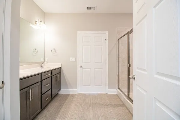 3043 Huntsman Dr — Photo 9