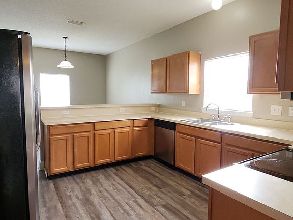 5th image of 8050 Longleaf Forest Ct