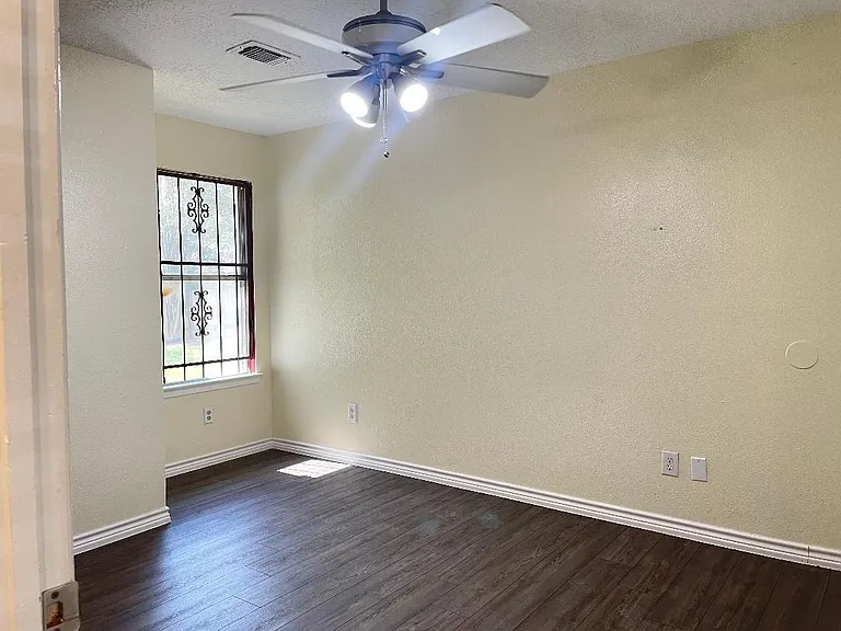 13410 Natasha Ln — Photo 9
