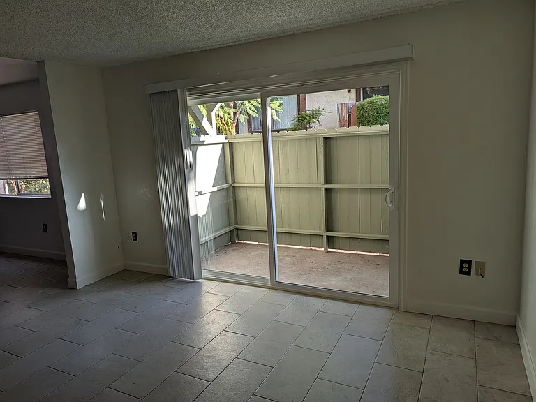 219 N Mission Rd #A — Photo 3