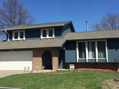 1529 Peterson Dr, Omaha, NE, 68130