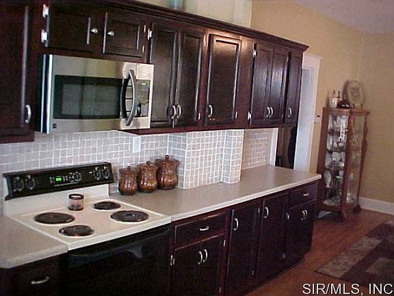 4th image of 2506 Sanford Ave
