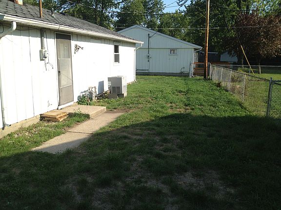 2nd image of 3000 Mojave Dr