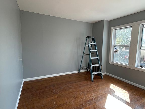 2nd image of 10941 133rd St Floor 2