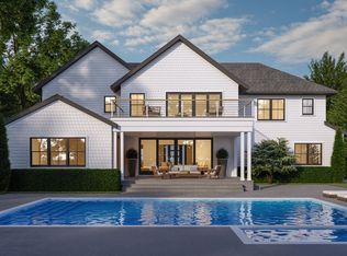 68 Roses Grove Rd, Southampton, NY 11968