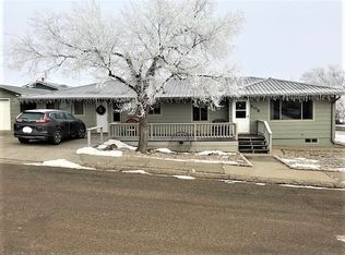 505 W Wabasha Ave, Baker, MT 59313