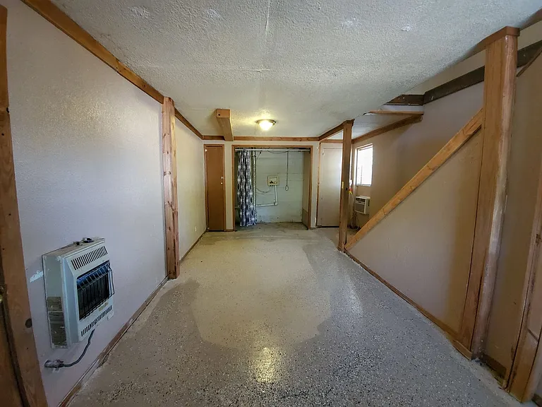 310 E Washington St — Photo 23