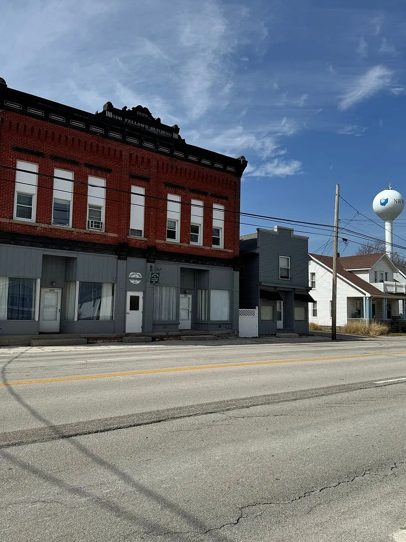 Findlay Pike — Photo 1