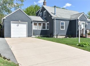 319 Hunt Ave, Warwick, RI 02886