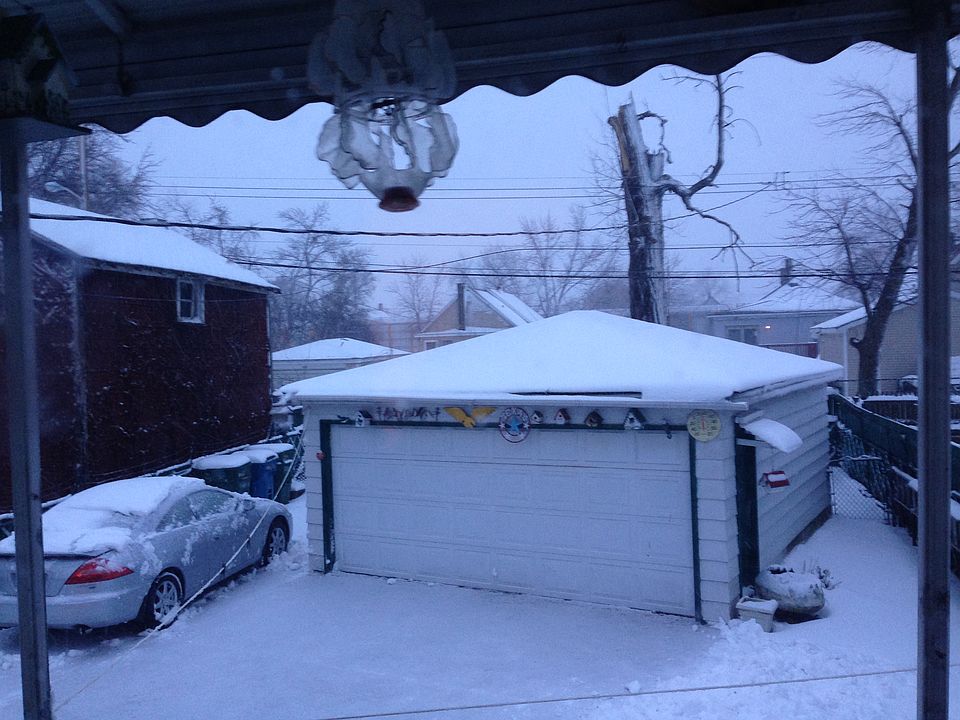 2nd image of 960 Murray St