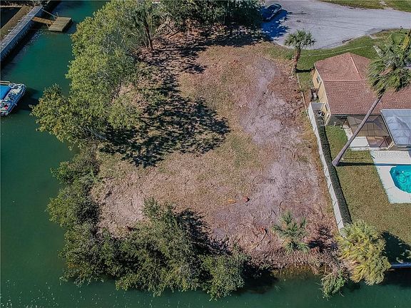 5th image of 13500 Britton Dr