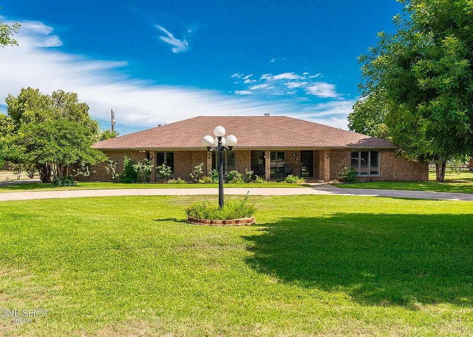 1st image of 5134 Meadow Dr