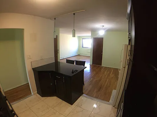 Rented by Chase Global Realty Corp | media 14