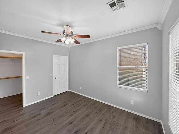5th image of 1451 E Clark Dr