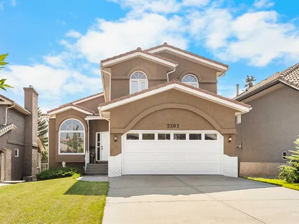 2203 NW Sirocco Dr SW, Calgary, AB T3H 2T9