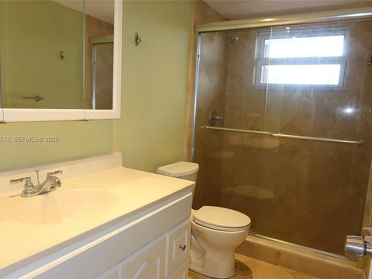 1850 NE 169th St #312 — Photo 24