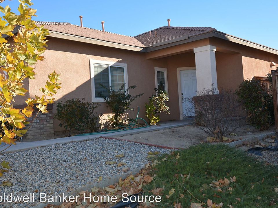 2nd image of 15399 Baxter St