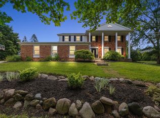 2403 Red Maple Ct, Troy, MI 48098