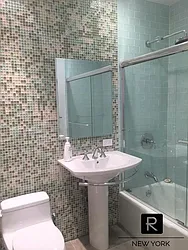 Rented by R New York