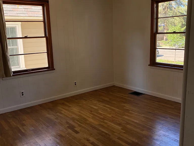 Bedroom #1