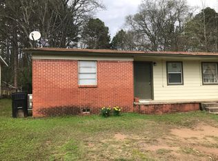 1009-1011 Raney Dr, Longview, TX 75602