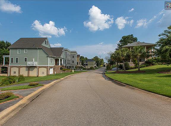 3rd image of 177 Congaree Park Dr
