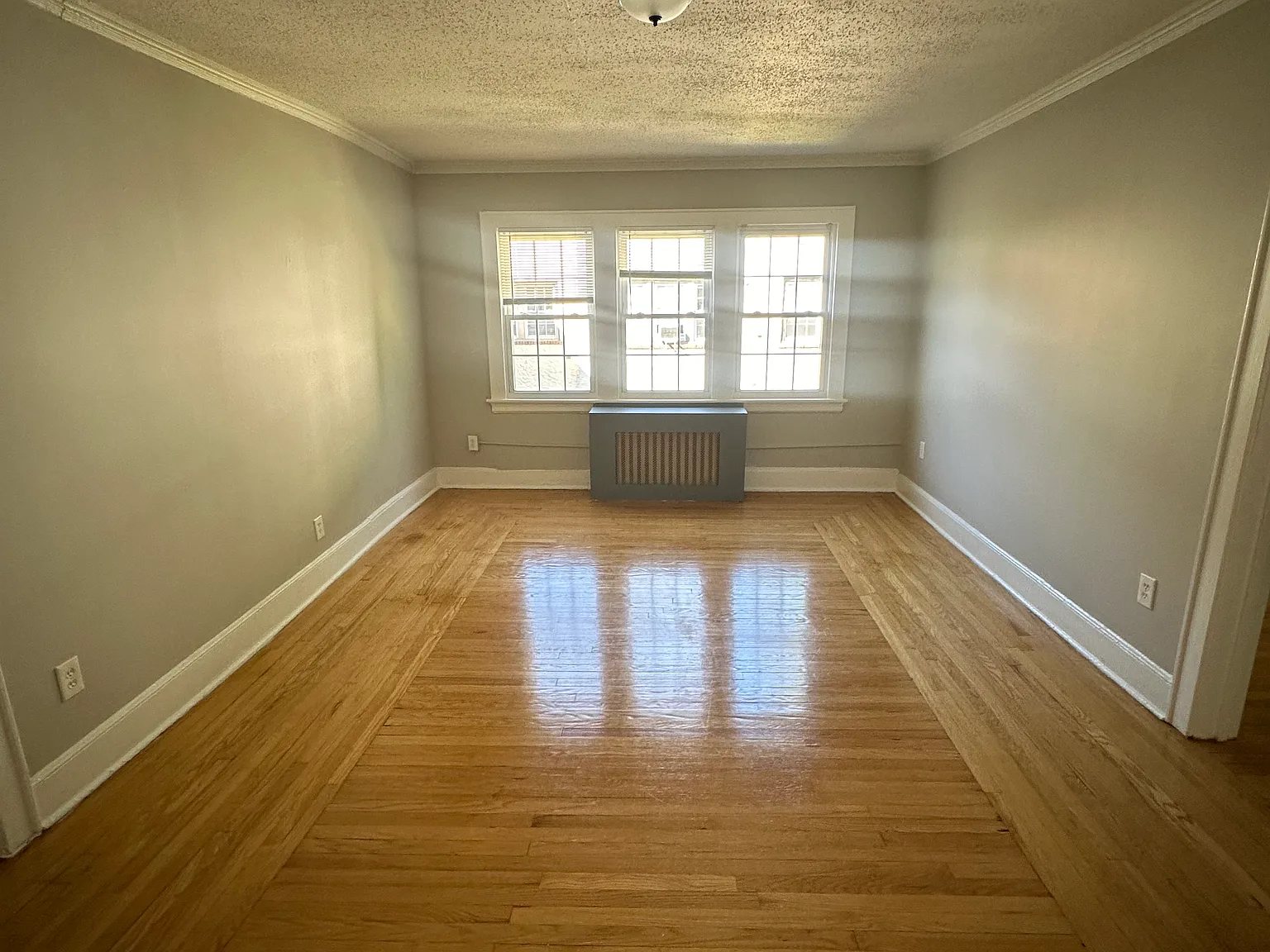 1 bed, $1,400 — Photo 4