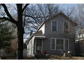1523 S Easton Ave photo 1