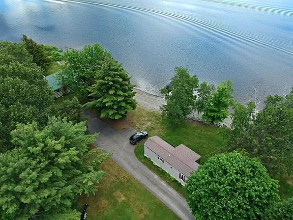 5th image of 43 S Brook Lane