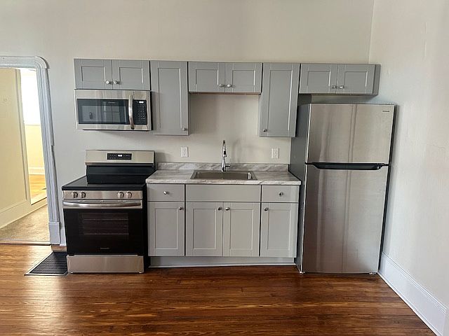 Brand New Custom Kitchen