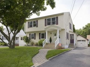 27 Coldevin Rd, Clark, NJ 07066