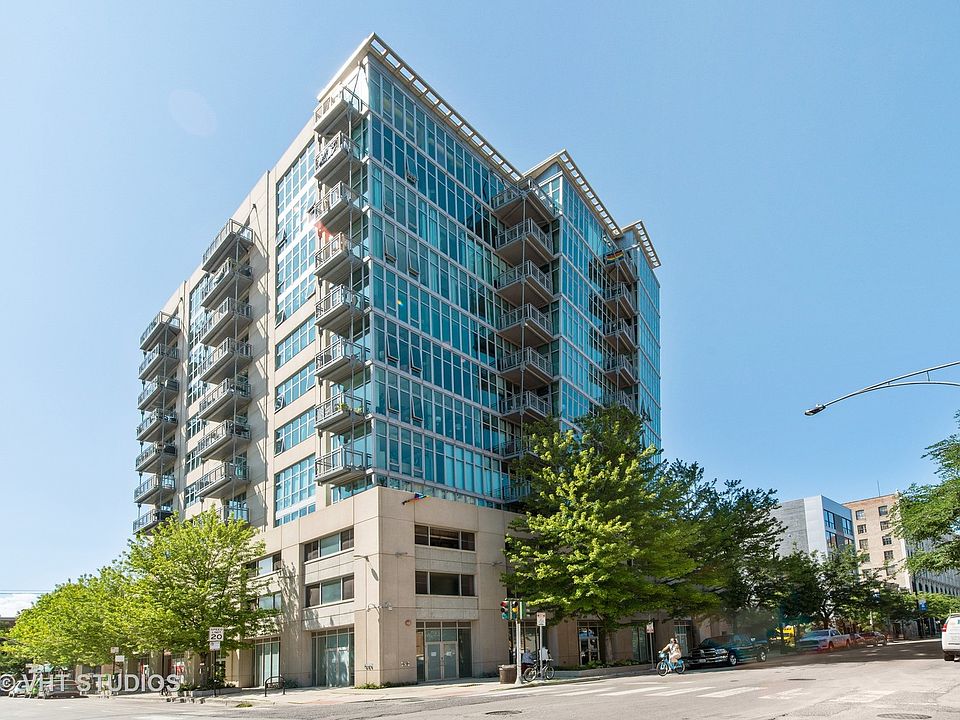 1st image of 1000 W Leland Ave APT 5B