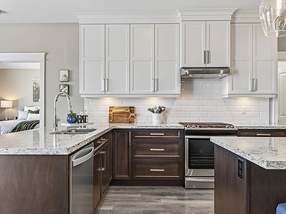 5th image of 1324 Stromdahl Pl