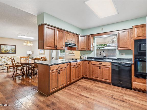 2nd image of 5147 E EDGEWOOD Circle