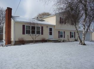 2105 Dublin Rd, Penfield, NY 14526