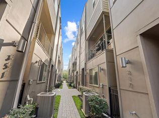 319 Eado Park Cir, Houston, TX 77020