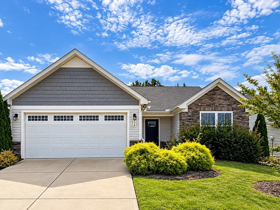 114 Wellwood Way