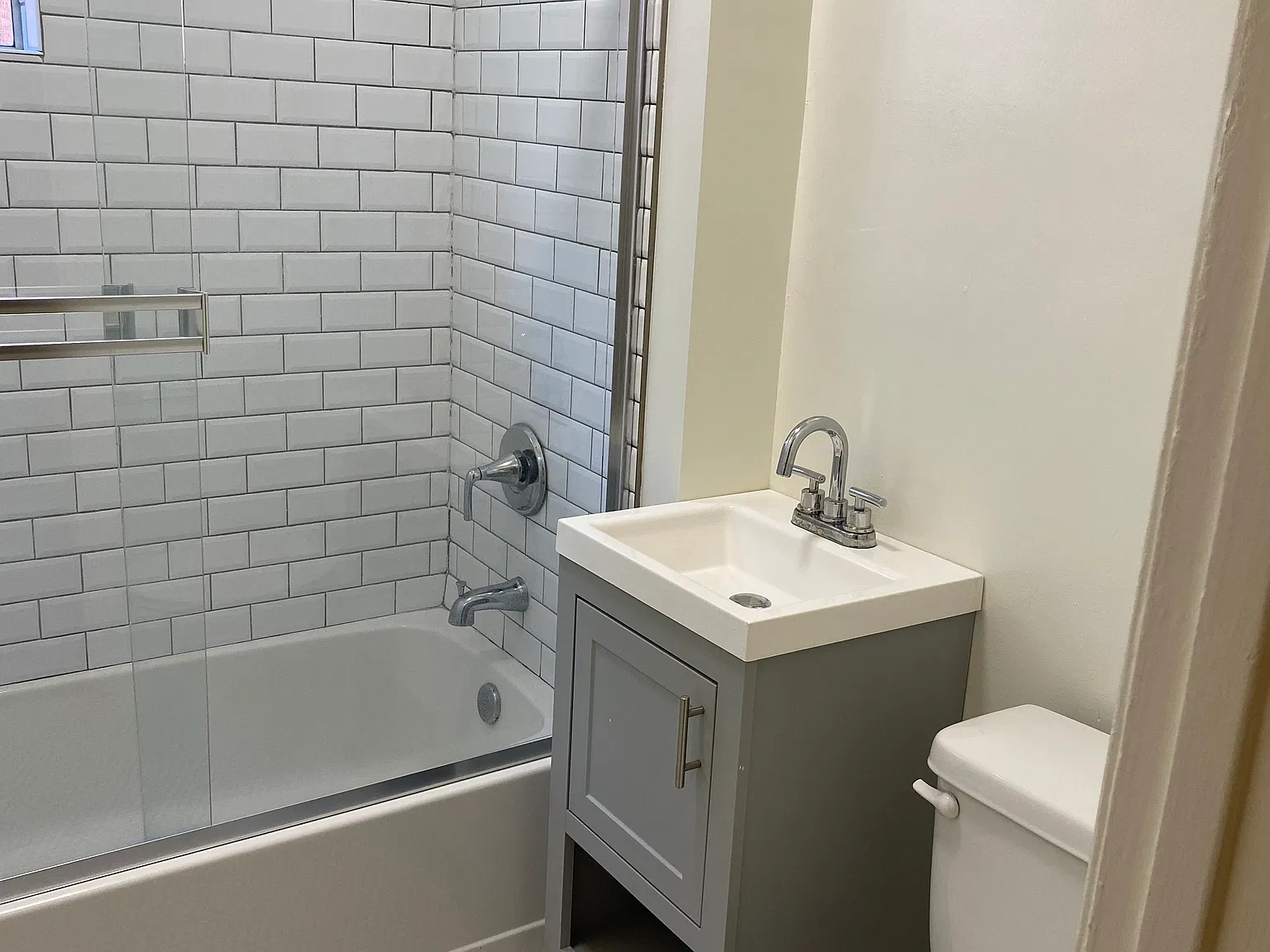 Studio, 500 sqft, $1,395 — Photo 3