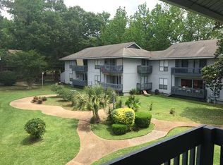 2098 Seacliff Dr S, Daphne, AL 36526