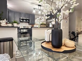 11068 Sharp Ave UNIT H, Mission Hills, CA 91345