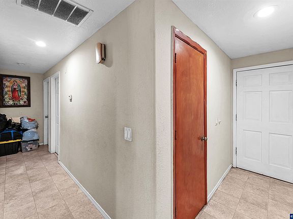 4th image of 435 Buckboard Ct SE