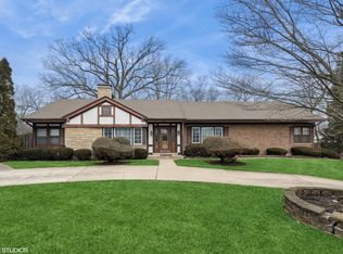835 Heather Rd, Deerfield, IL 60015