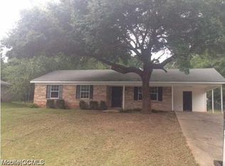 6880 Williamsburg Ct, Irvington, AL 36544